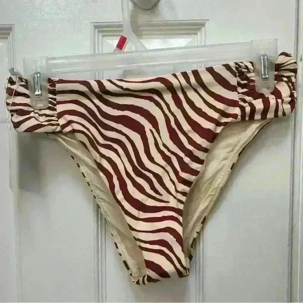 Andie The Ruched Side Bottom Bias Stripe Truffle Size Small
